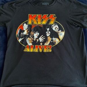Kiss band tshirt